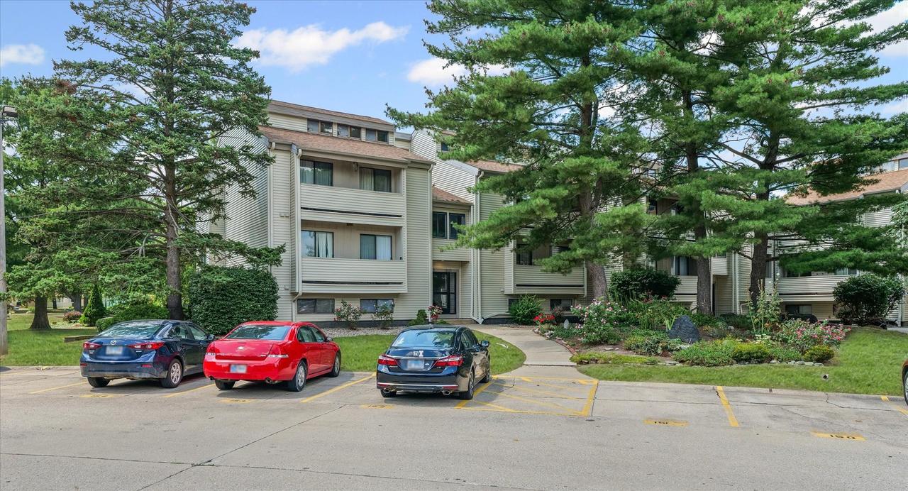 2111 Melrose Dr. #2111A, Champaign, IL 61820