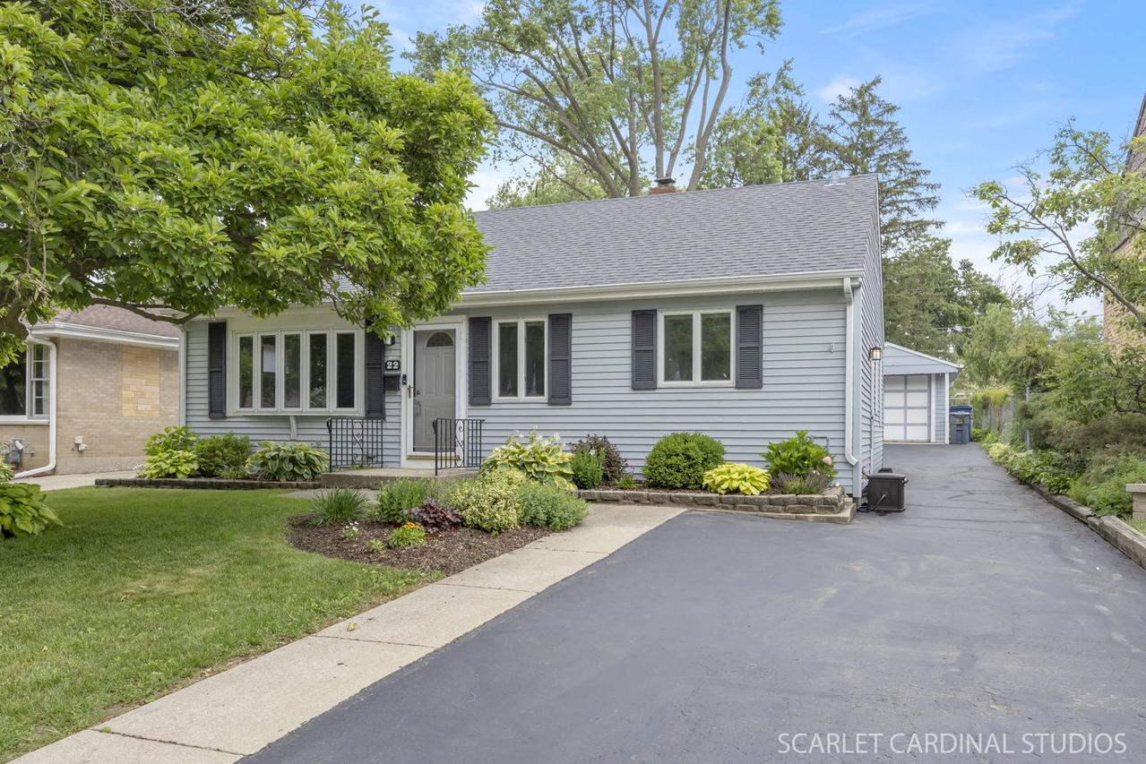 22 W Jackson St., Villa Park, IL 60181