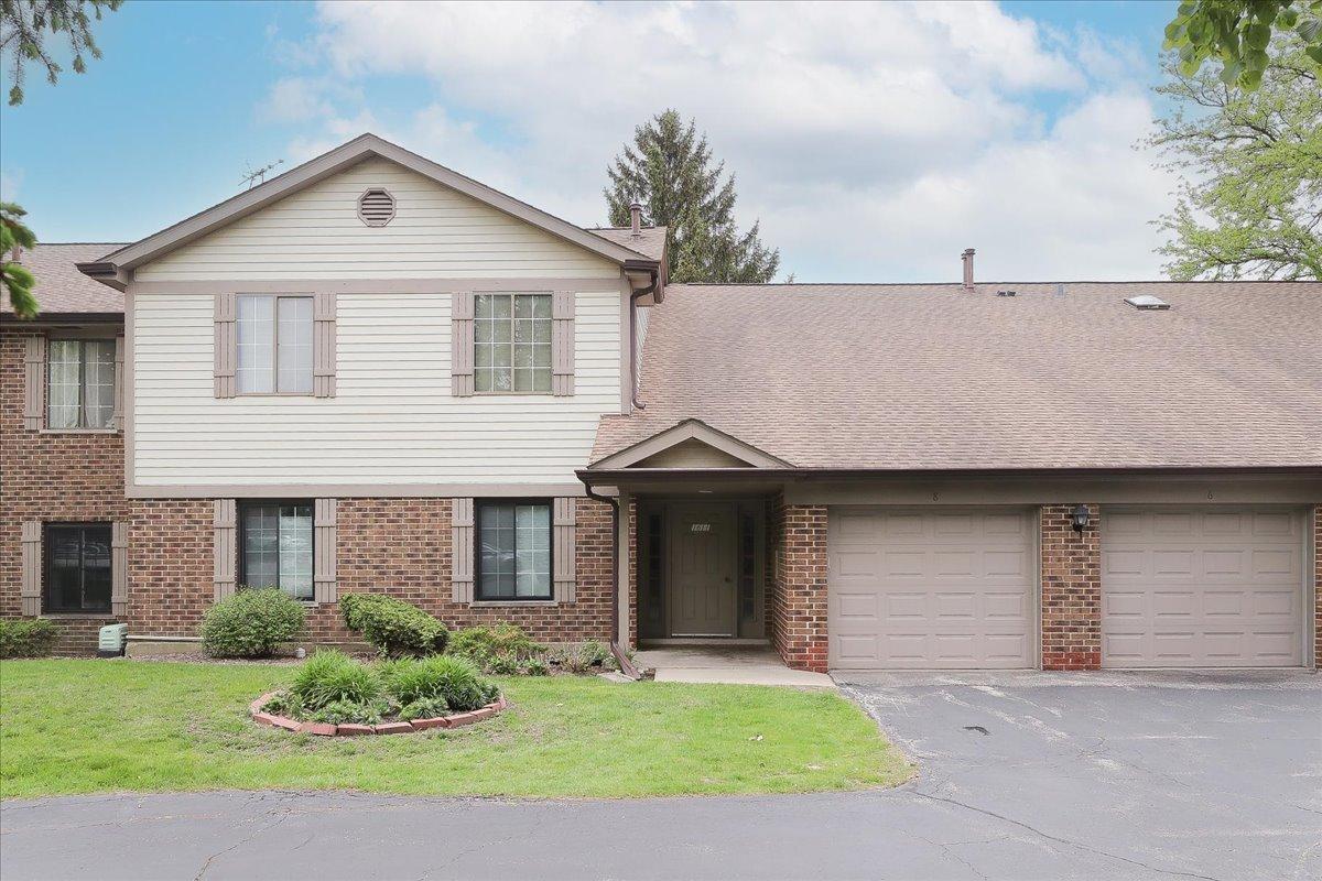 1611 W Partridge Ct. #8, Arlington Heights, IL 60004