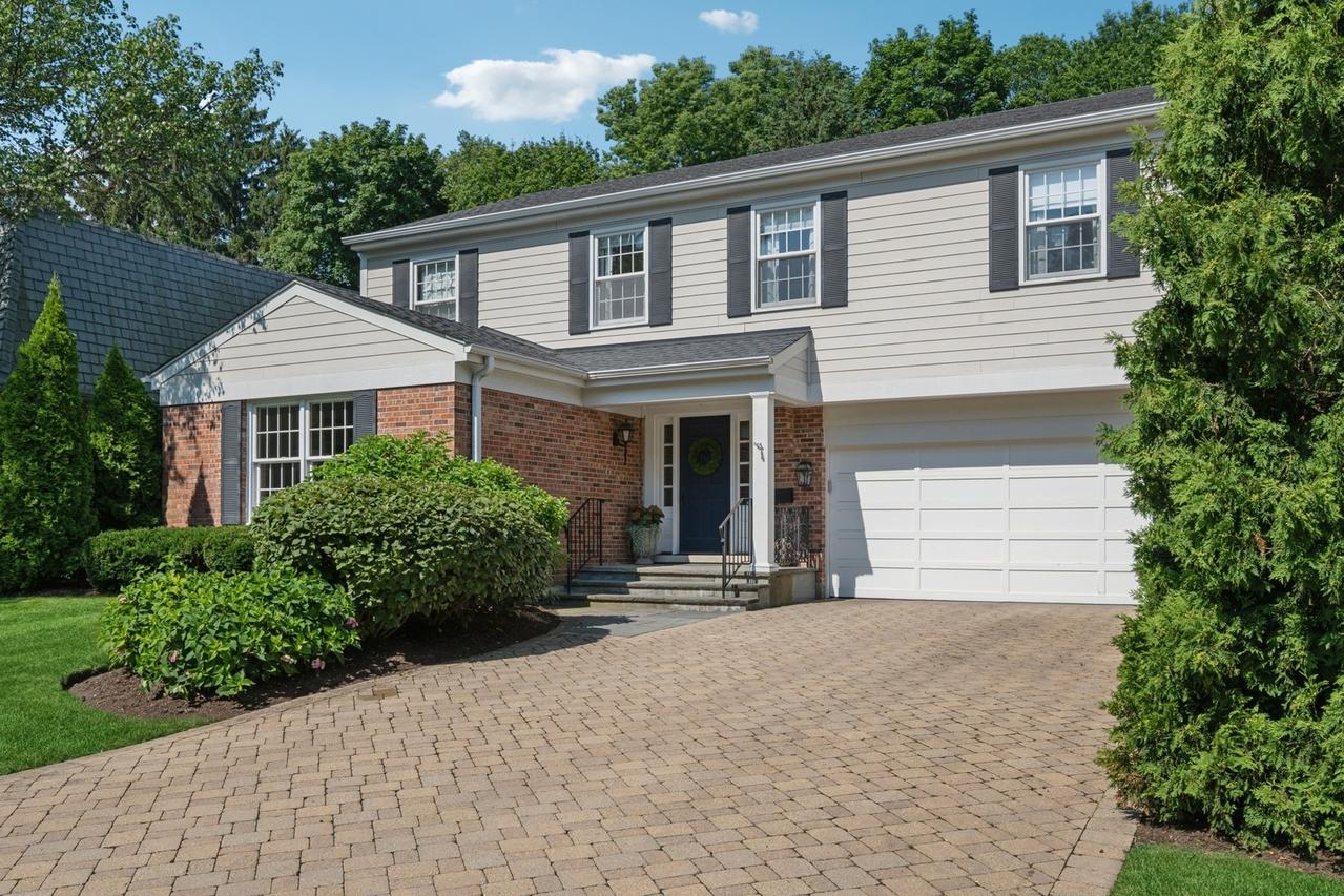 520 Brier St., Kenilworth, IL 60043