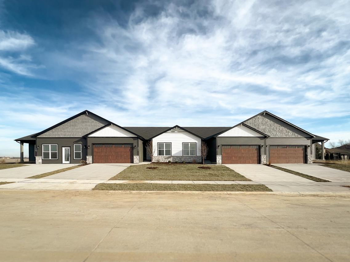 26562 W Old Kerry Grove, Channahon, IL 60410