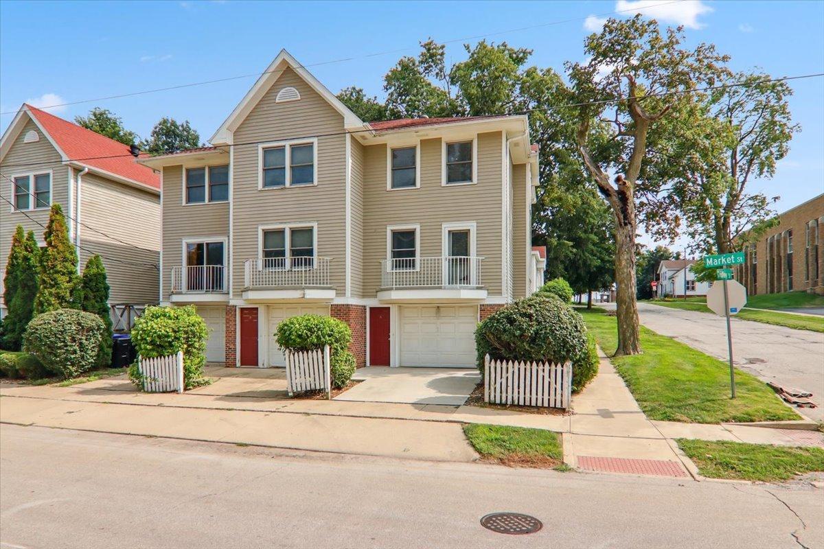 409 N Gridley St. #A, Bloomington, IL 61701