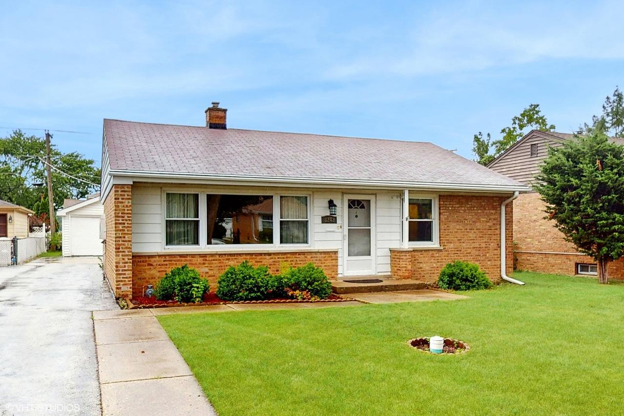 8242 N Wisner St., Niles, IL 60714