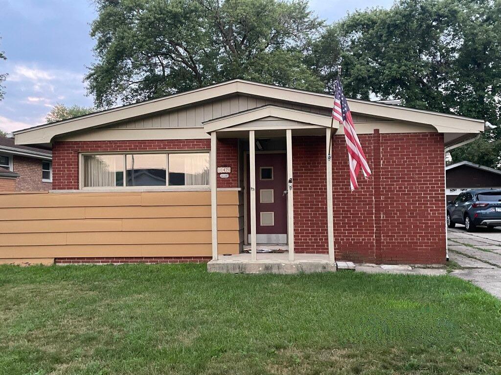 10420 S Kildare Ave., Oak Lawn, IL 60453
