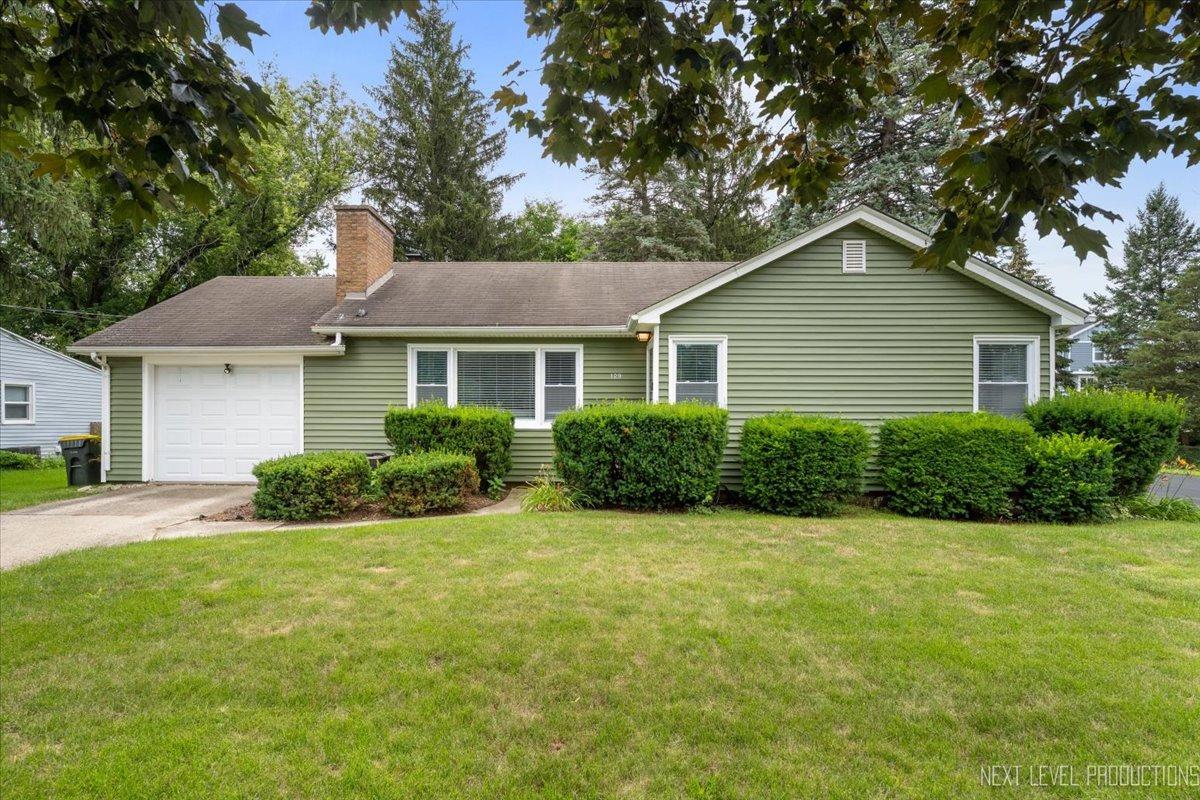 129 Weaver Dr., Cary, IL 60013