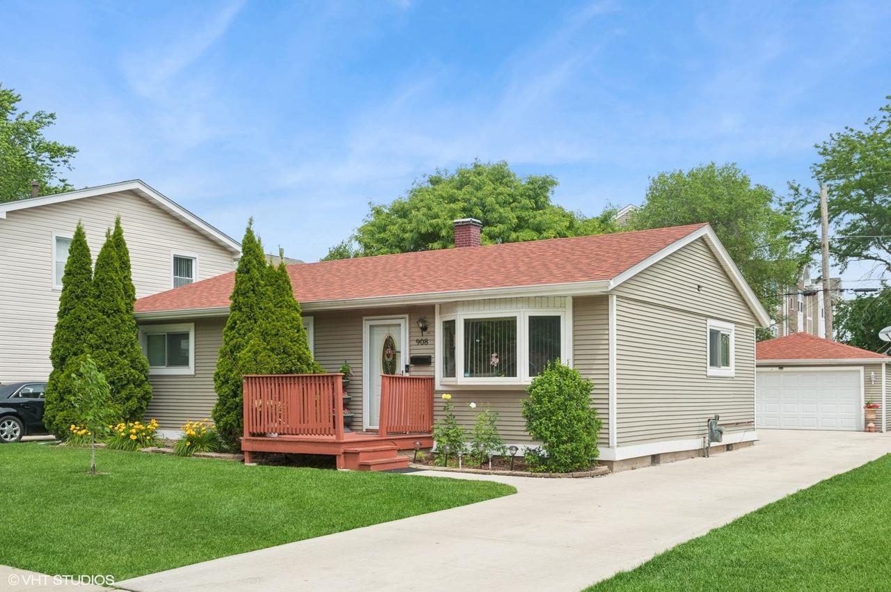 908 N Norman Ln., Wheeling, IL 60090