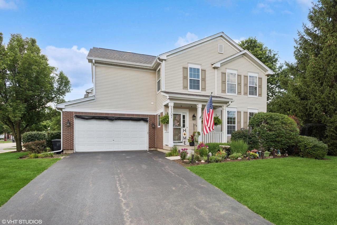 2507 Lorraine Cir., Geneva, IL 60134