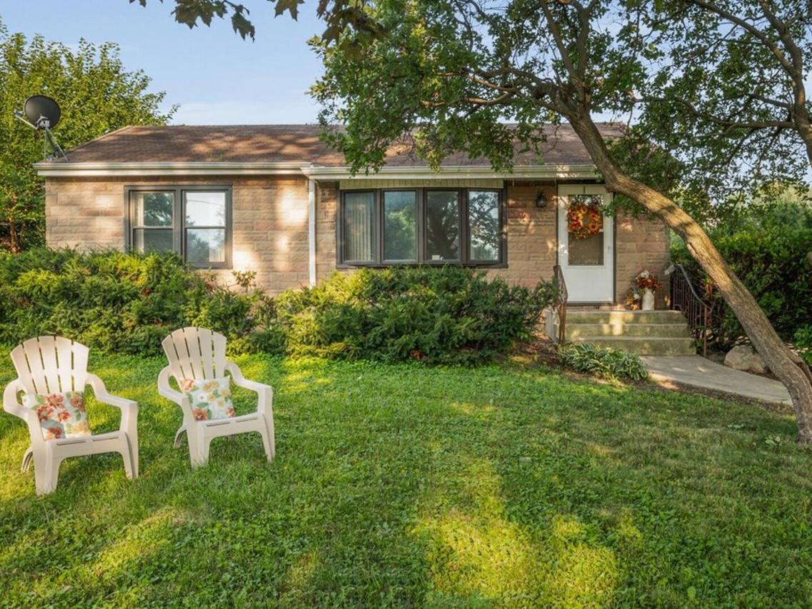 672 N Grace St., Lombard, IL 60148