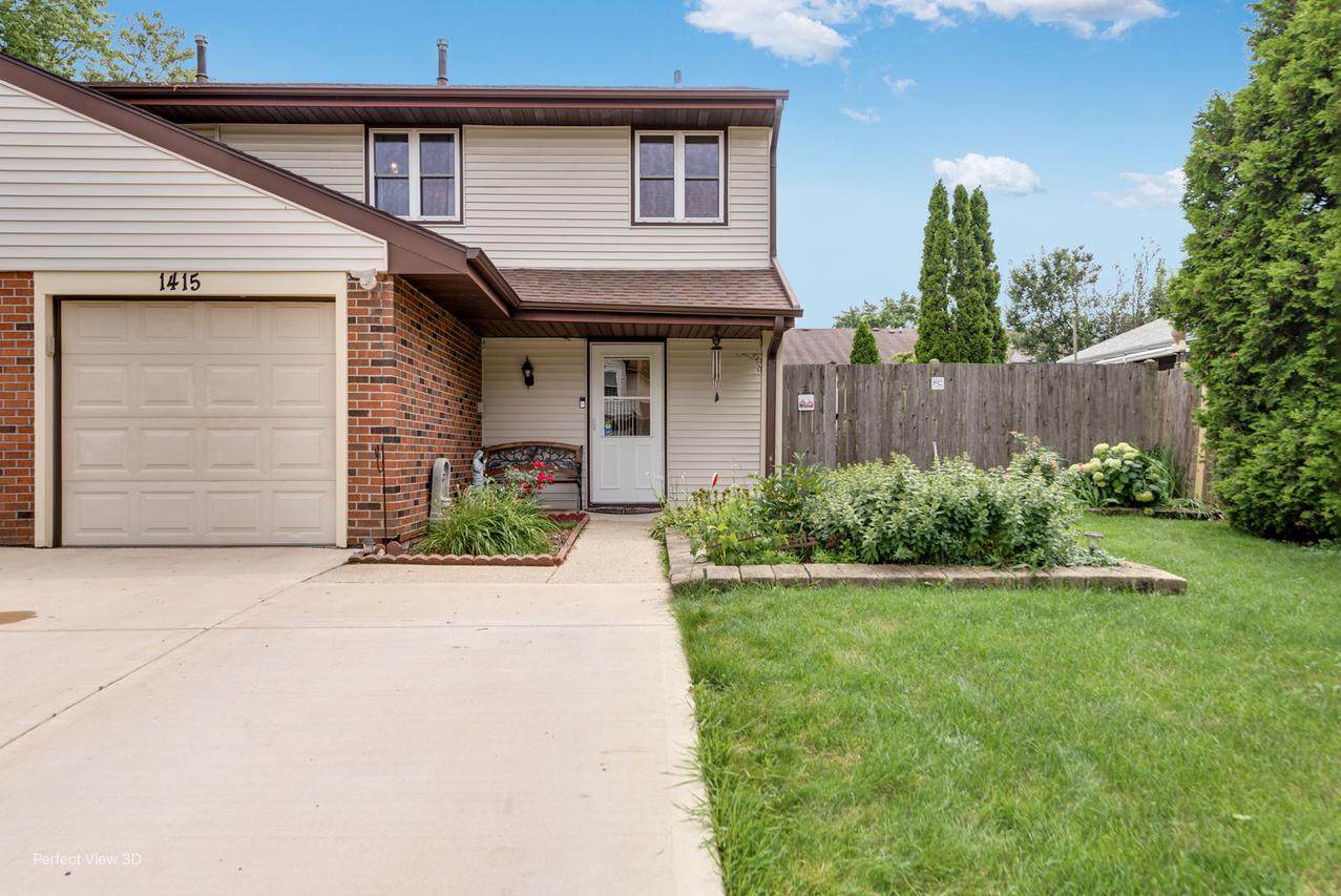 1415 N Merrimac Ln., Hanover Park, IL 60133