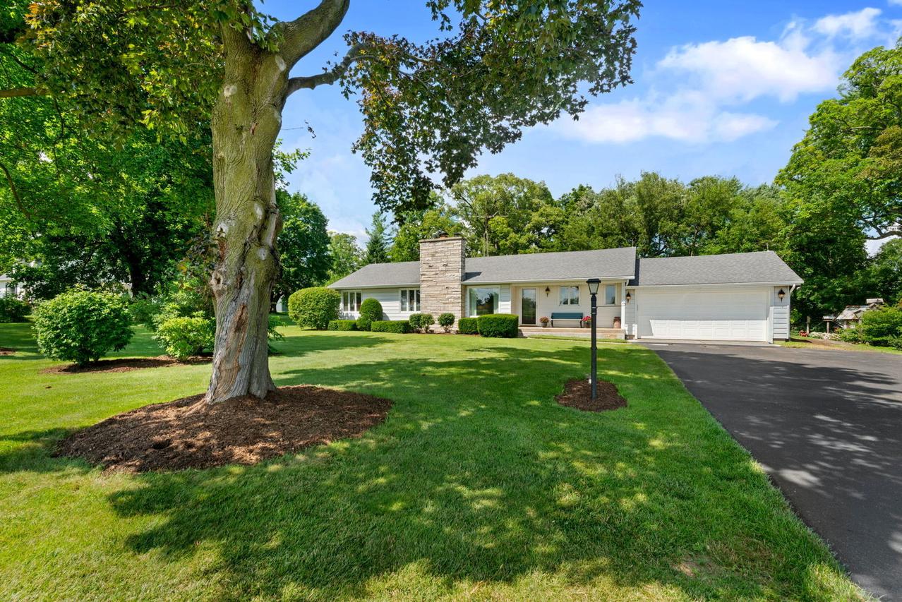 43W836 Hughes Rd., Elburn, IL 60119