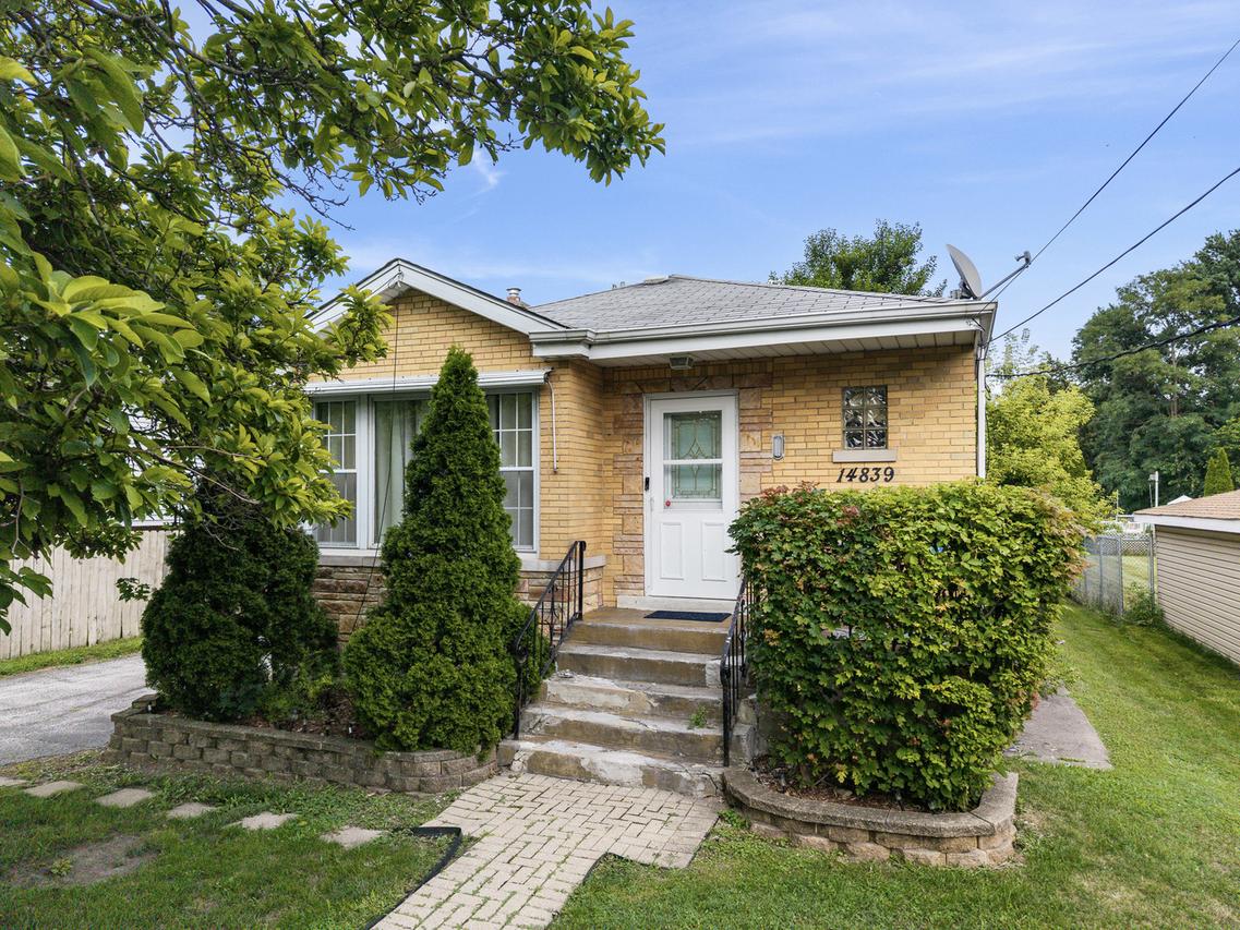 14839 Lawndale Ave., Midlothian, IL 60445