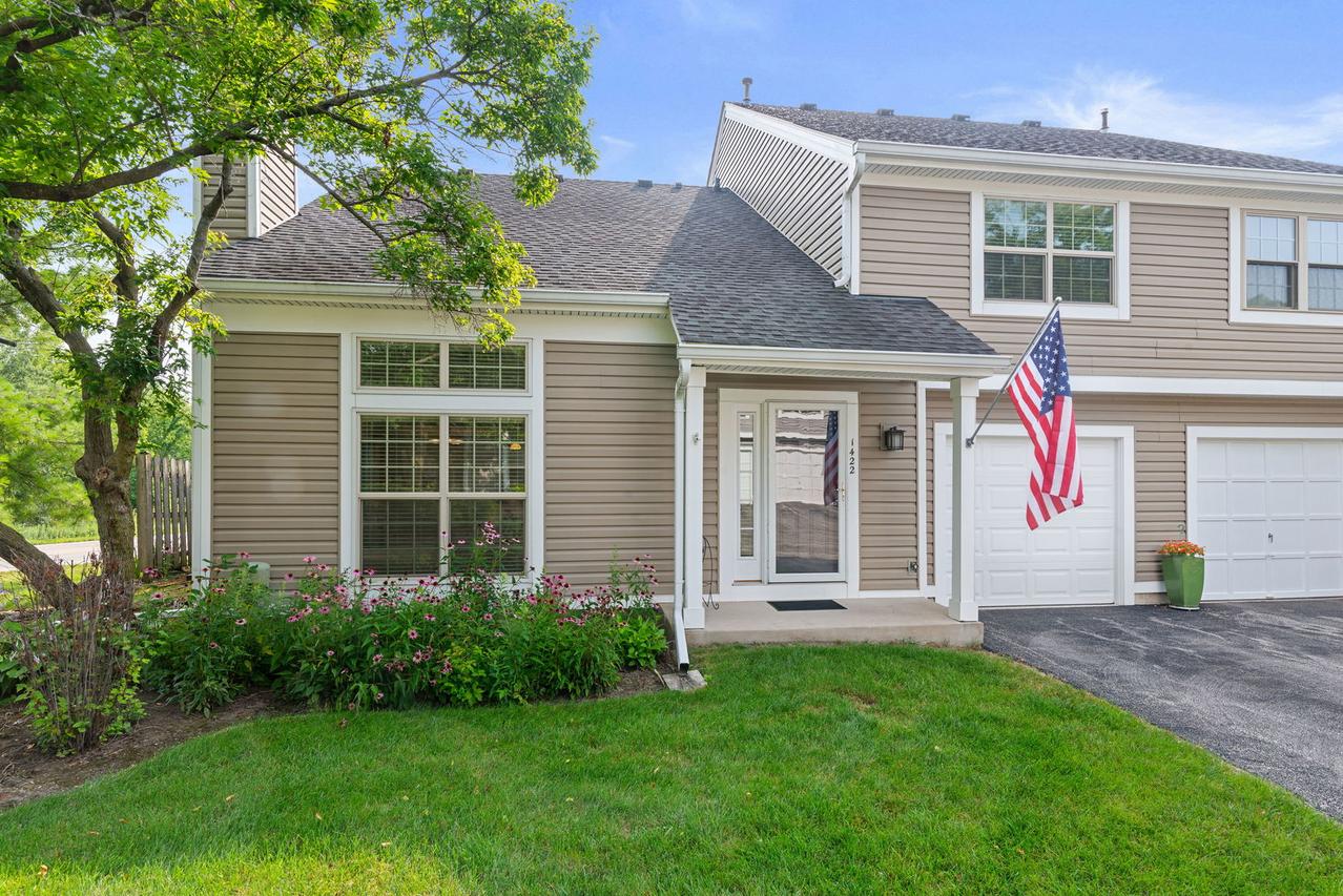 1422 N Knollwood Dr., Palatine, IL 60067