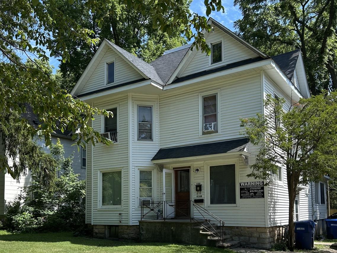 416 College Ave., Dekalb, IL 60115