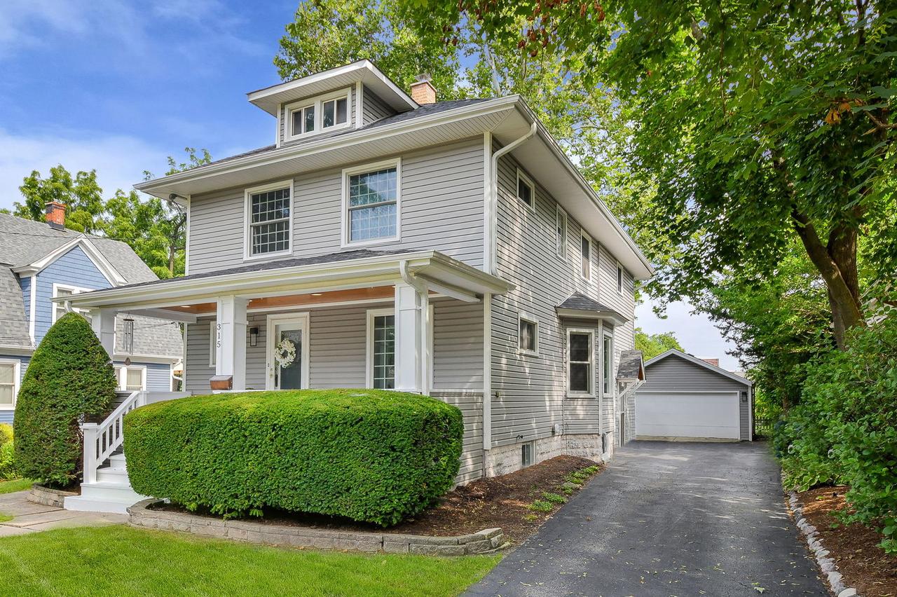 315 W Oak Ave., Wheaton, IL 60187