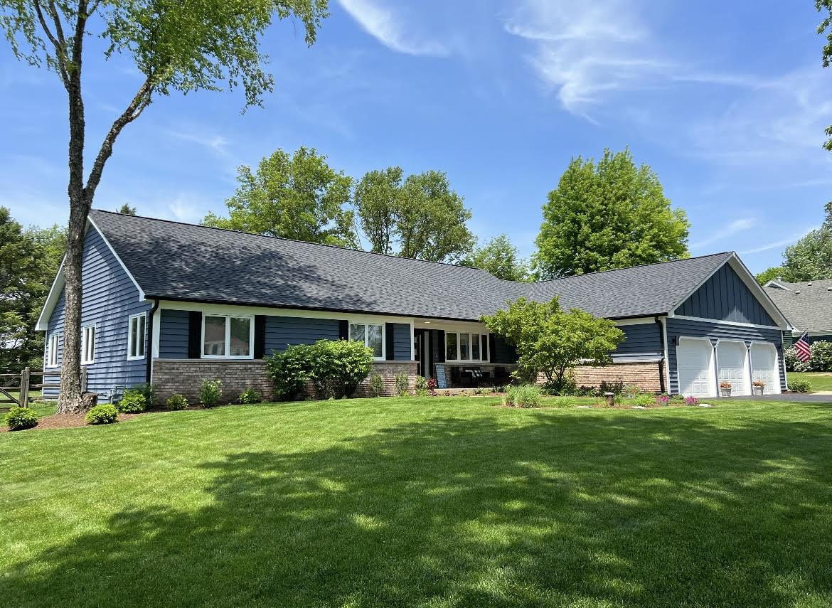 8N002 Cloverfield Dr., St. Charles, IL 60175