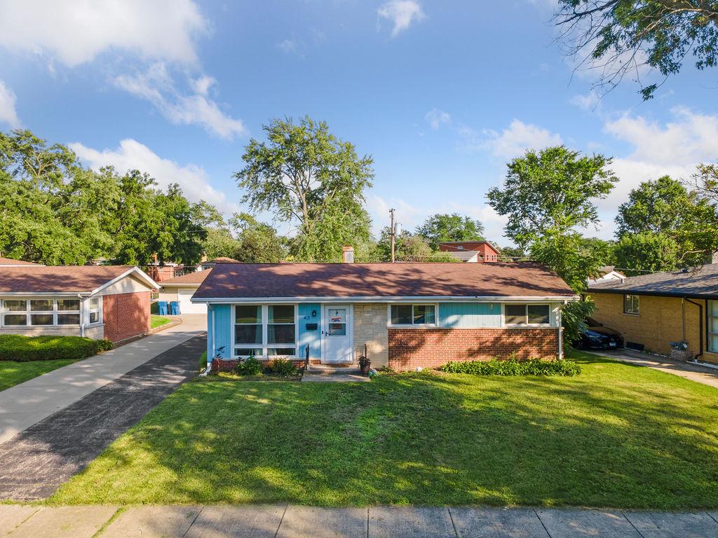 43 Pamela Dr., Bensenville, IL 60106