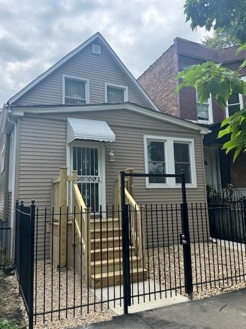 7025 S Lowe Ave., Chicago, IL 60621