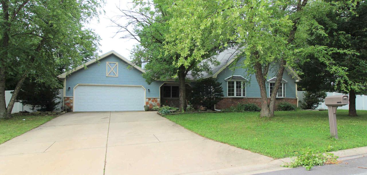 1318 Westminster Ln., Bourbonnais, IL 60914