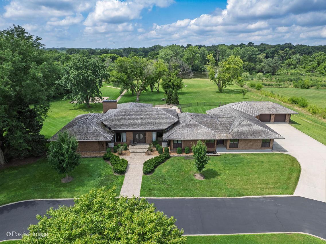 3N030 Morningside Ave., West Chicago, IL 60185