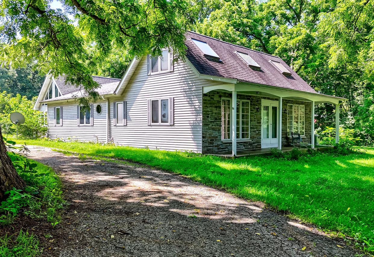 10386 B Fox River Dr., Newark, IL 60541