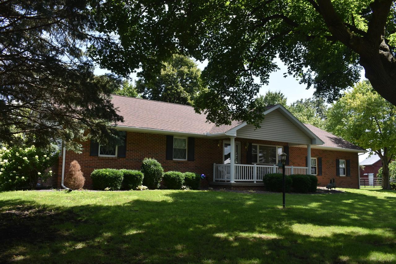105 Jefferson St., Benson, IL 61516
