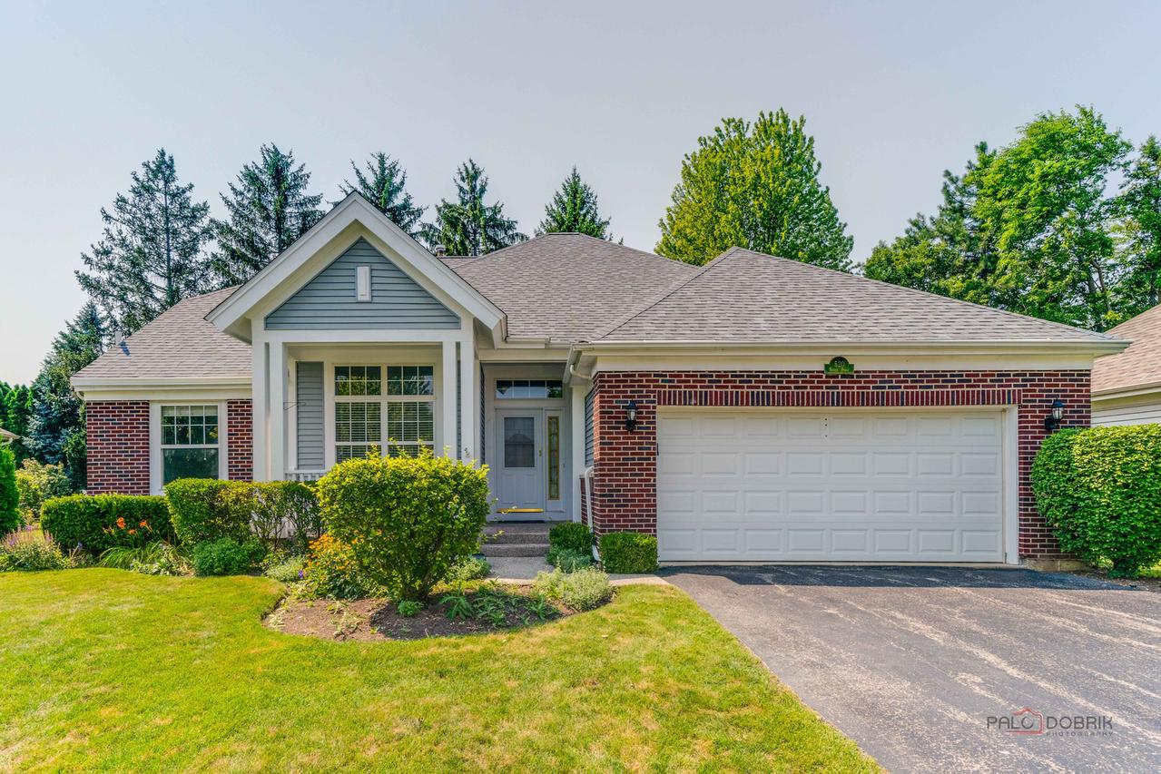 520 Valley Forge Ln., Mundelein, IL 60060
