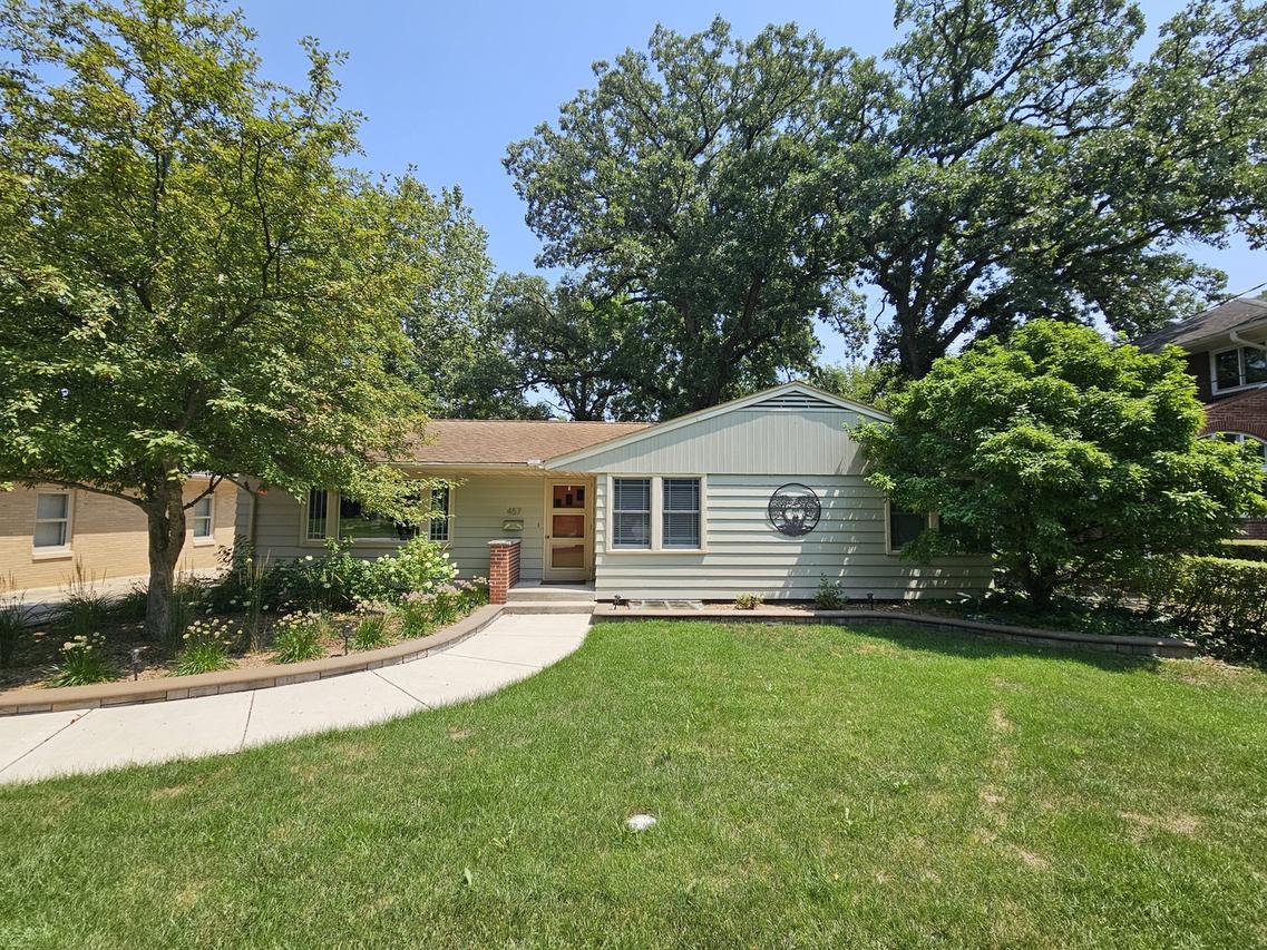 457 Vine St., Morris, IL 60450