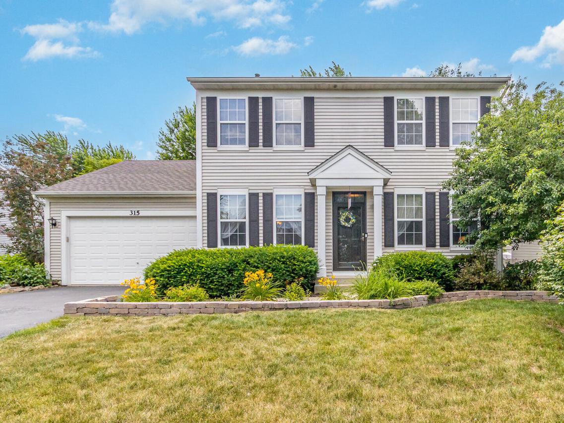 315 Kensington Dr., Oswego, IL 60543