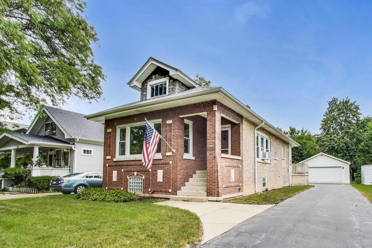 5653 N Newcastle Ave., Chicago, IL 60631