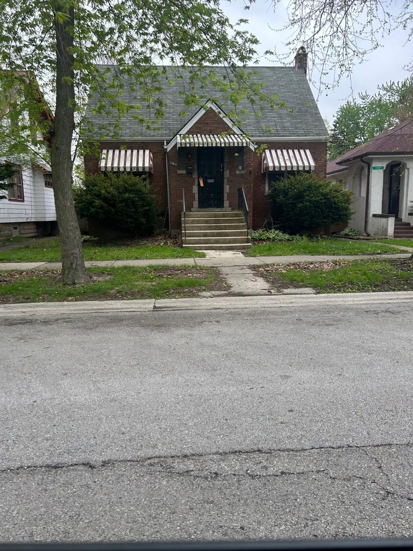 13819 S State St., Riverdale, IL 60827