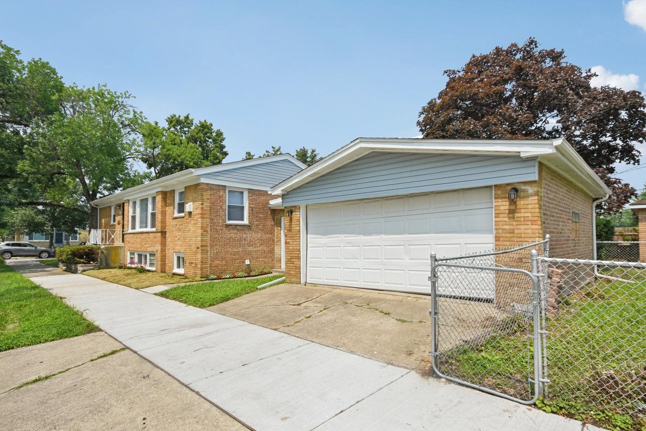 9157 S Union Ave., Chicago, IL 60620