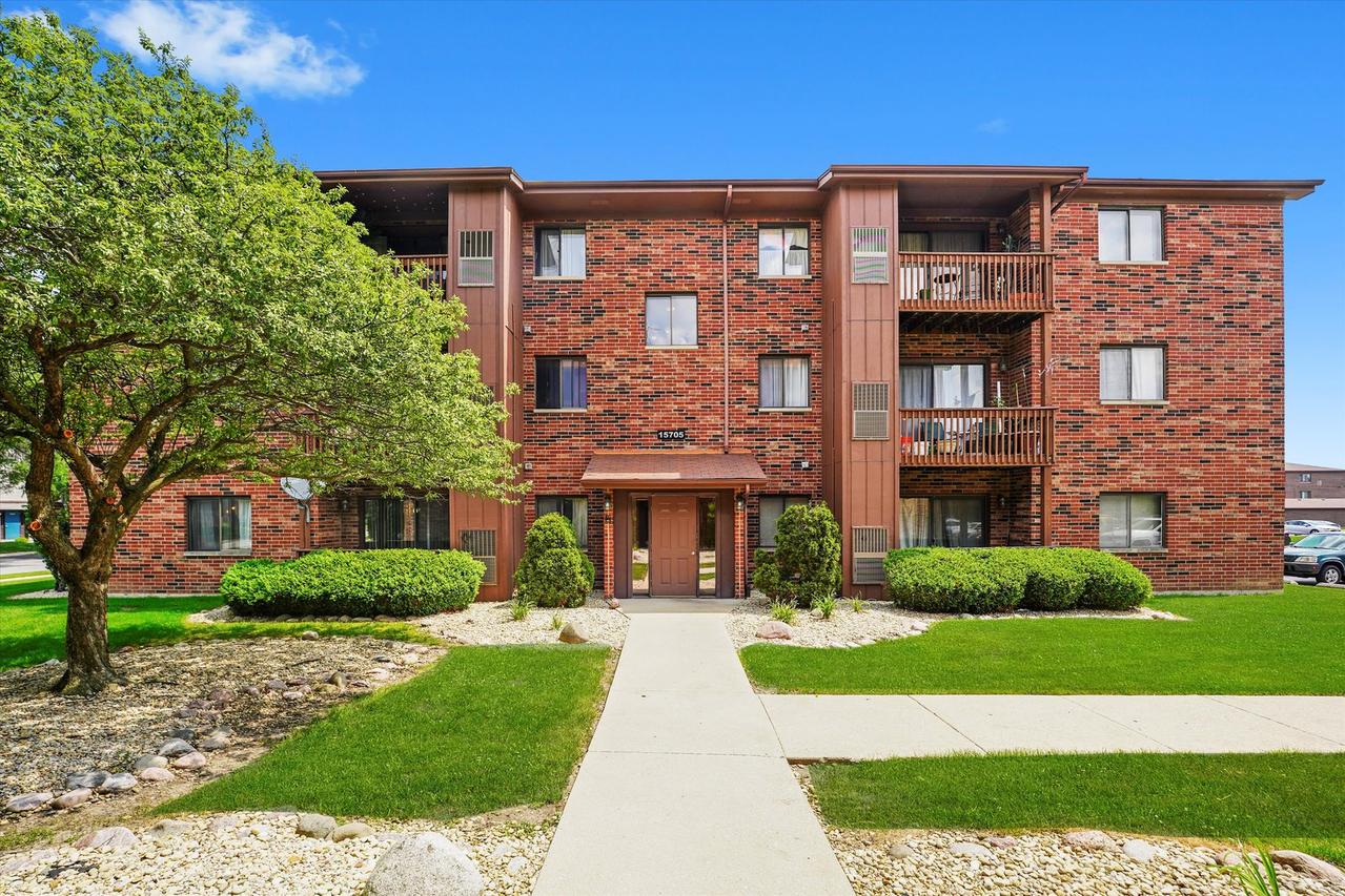 15705 Peggy Ln., Oak Forest, IL 60452