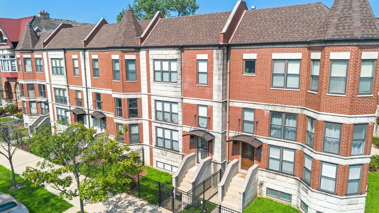3993 S Drexel Blvd., Chicago, IL 60653