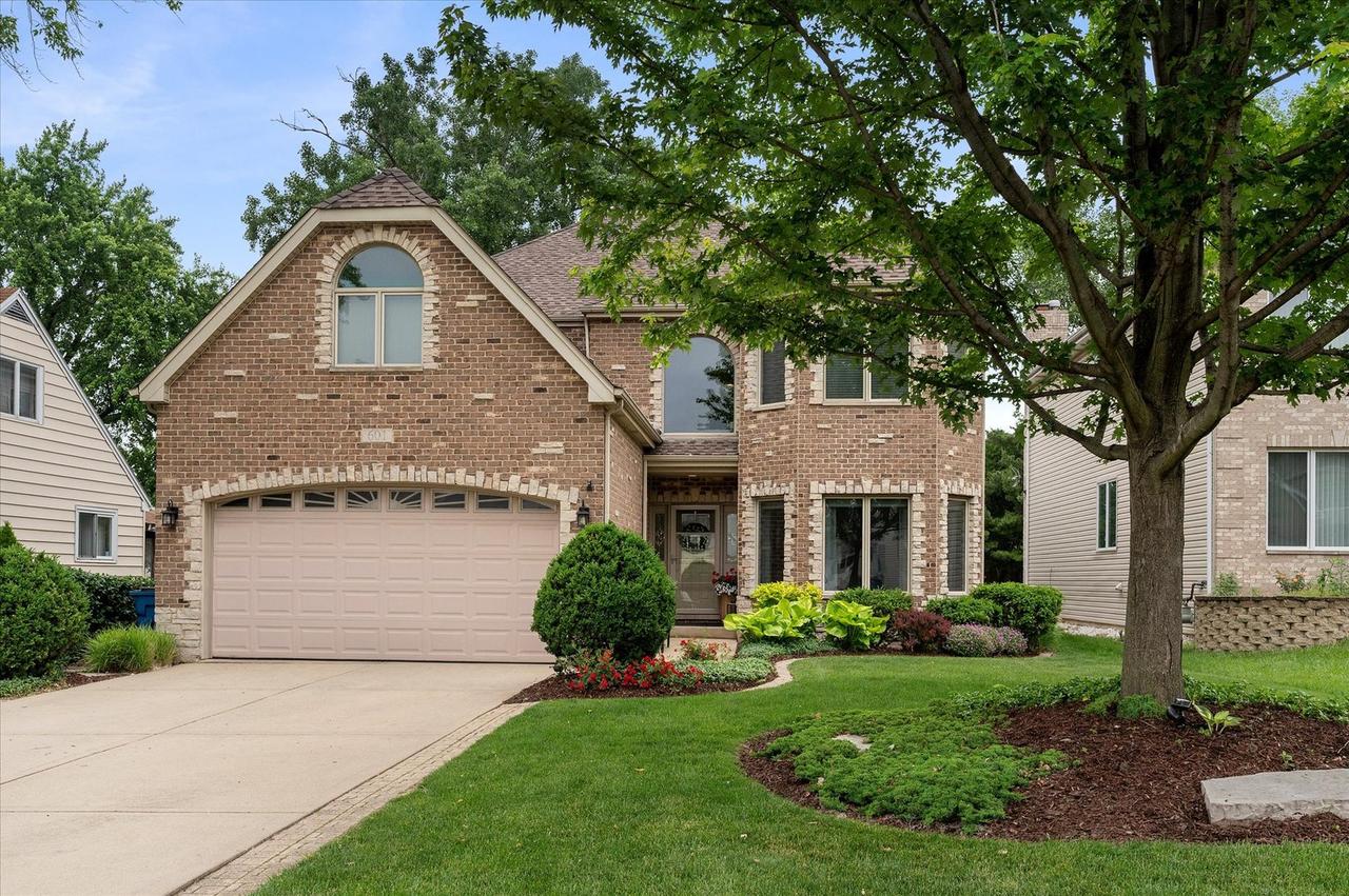 601 W Crockett Ave., Elmhurst, IL 60126