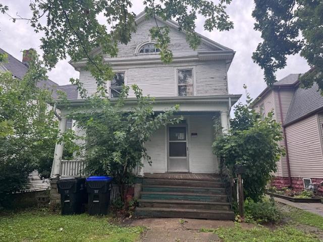 816 E Jefferson St., Bloomington, IL 61701