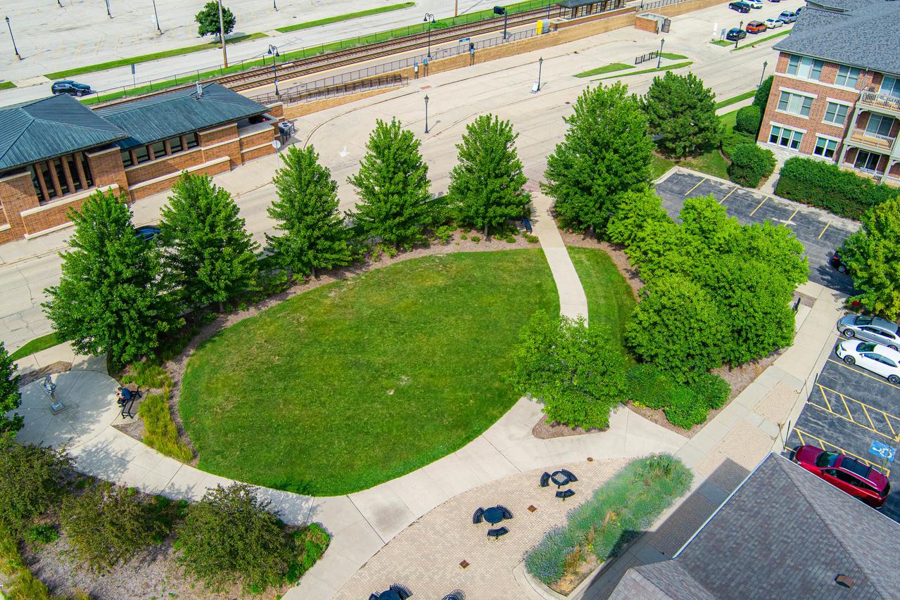 119 E Railroad Ave., Bartlett, IL 60103