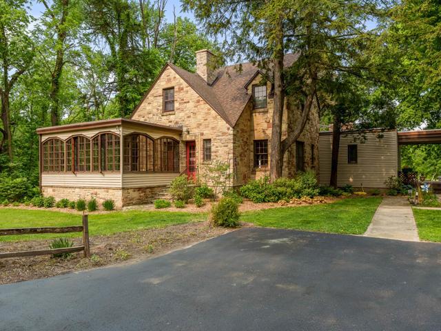 2373 Geddes Rd., Rockford, IL 61103