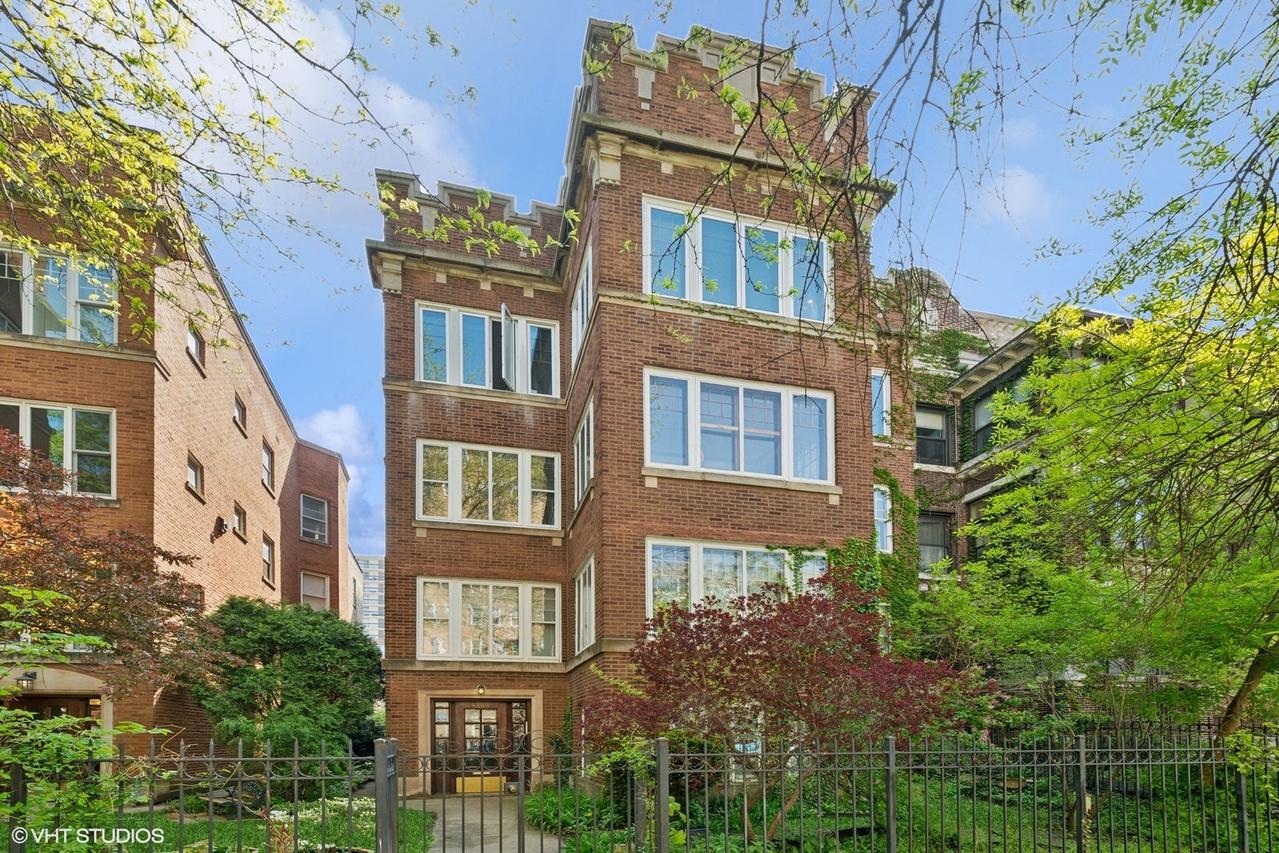 5863 N Kenmore Ave. #2, Chicago, IL 60660