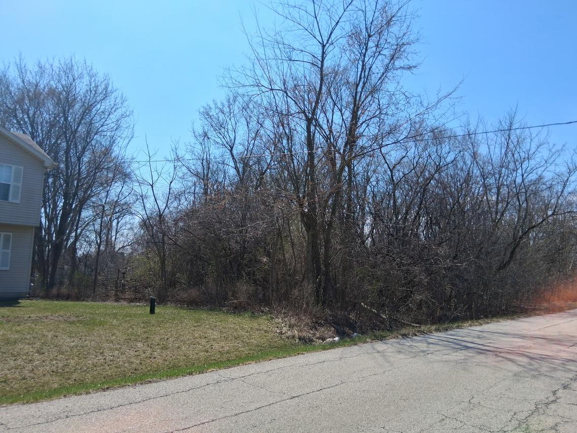 12933 W Polo Ave., Waukegan, IL 60087