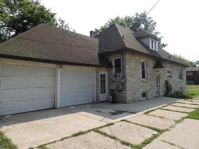 1301 Park Ave., North Chicago, IL 60064