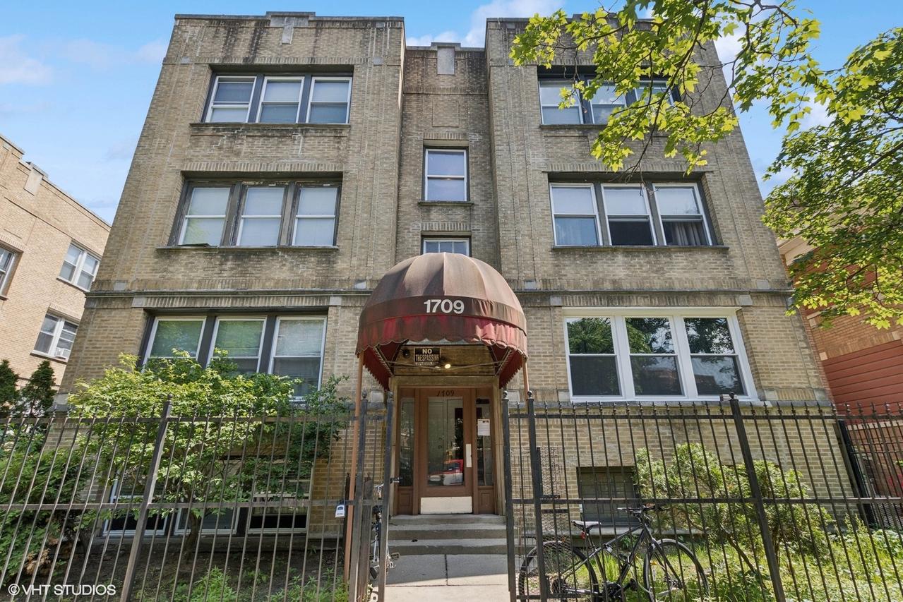 1709 W Wallen Ave. #1J, Chicago, IL 60626