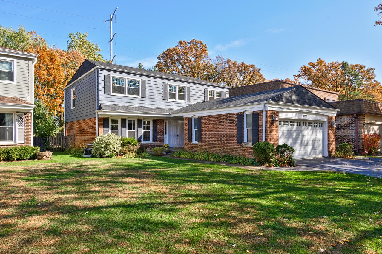 1927 Mccraren Rd., Highland Park, IL 60035
