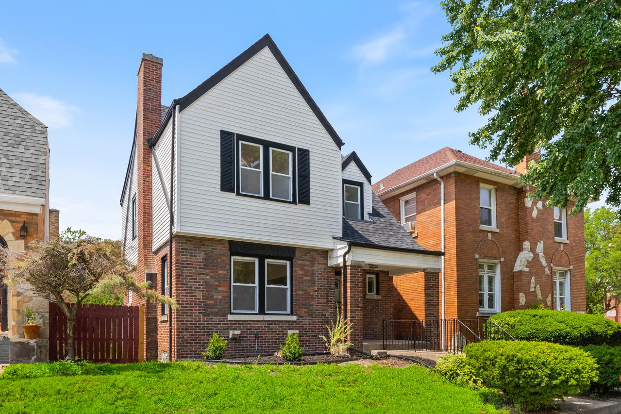 11304 S Lowe Ave., Chicago, IL 60628