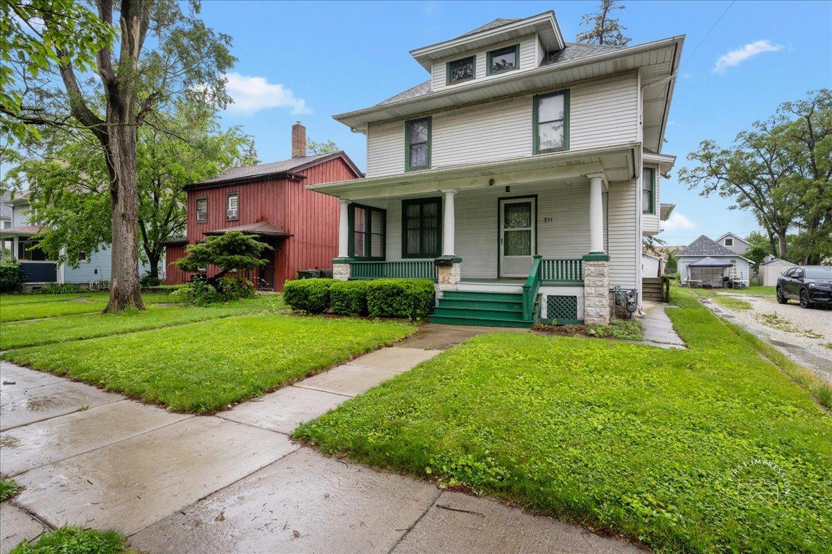 311 North Ave., Naperville, IL 60540