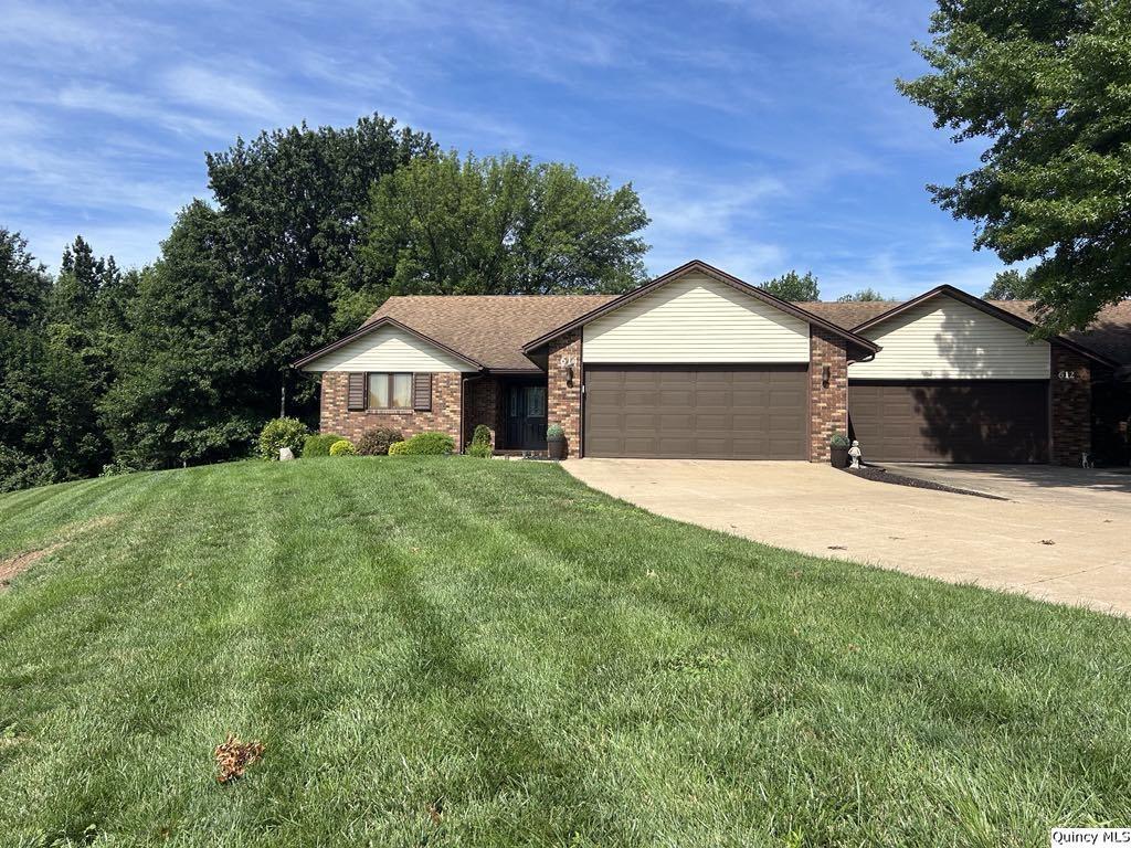 614 Pawn Ave, Quincy, IL 62305