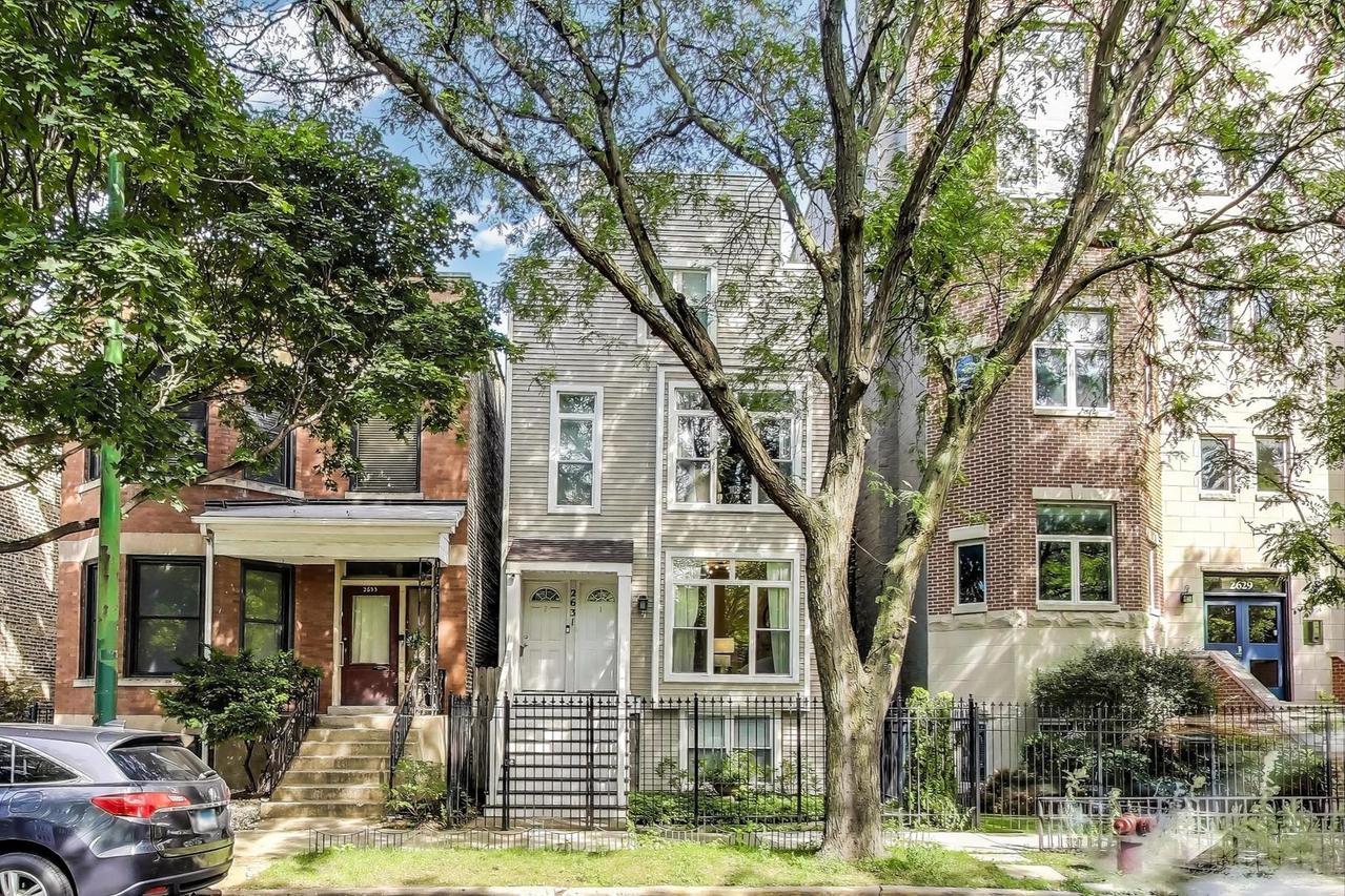 2631 N Ashland Ave. #1, Chicago, IL 60614