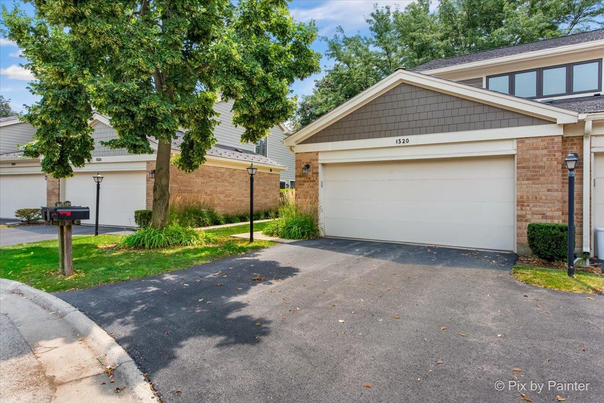 1520 Loatonia Ct., Libertyville, IL 60048