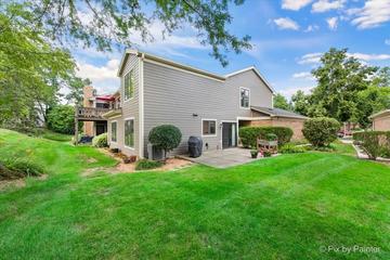 1520 Loatonia Ct., Libertyville, IL 60048