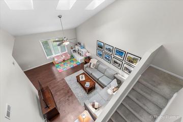 1520 Loatonia Ct., Libertyville, IL 60048