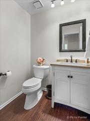 1520 Loatonia Ct., Libertyville, IL 60048